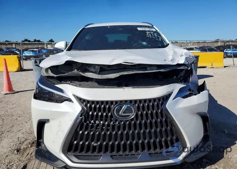 2024 Lexus Nx 250 Base z USA, uszkodzony, nr VIN JTJADCAZ0R5013755